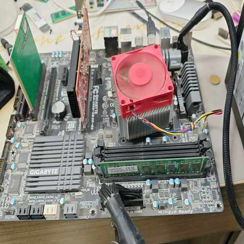 （议价）技嘉GA-Z68X-UD3R-B3.送亮机CPU.