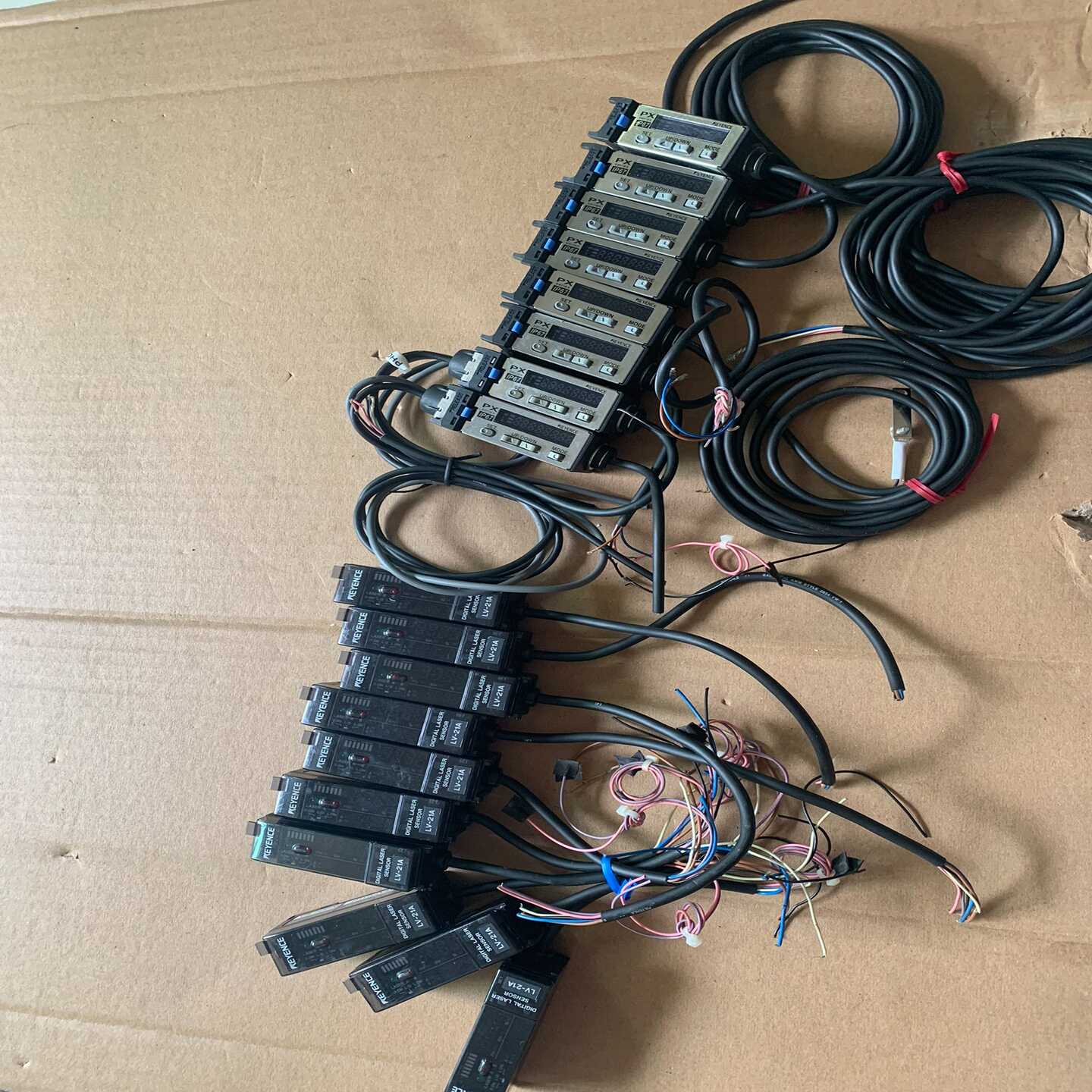 议价基恩士LV-21APX-10光电传感器、实物拍照、原装拆