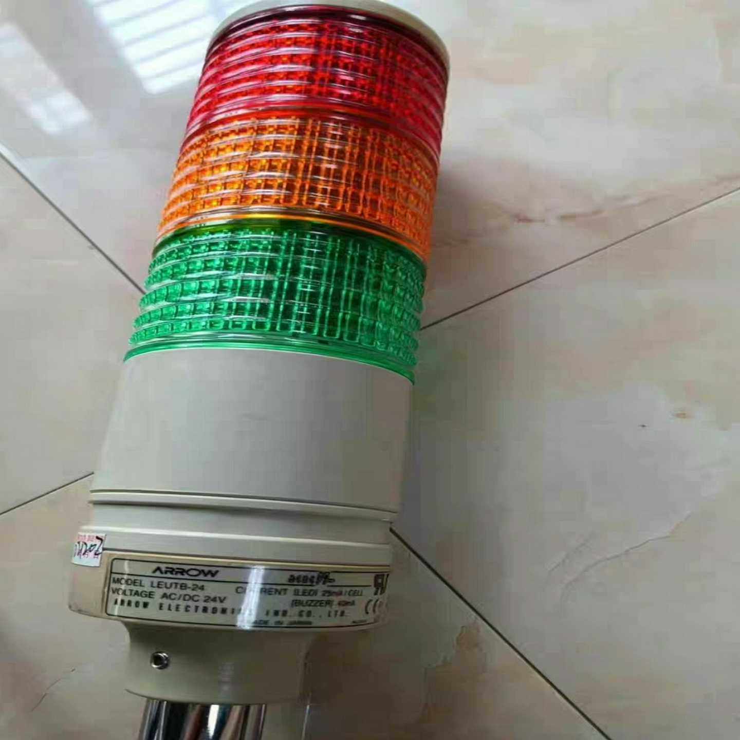 J114*LEUTB-24三色红绿黄报警灯ARROW 包好{议价}
