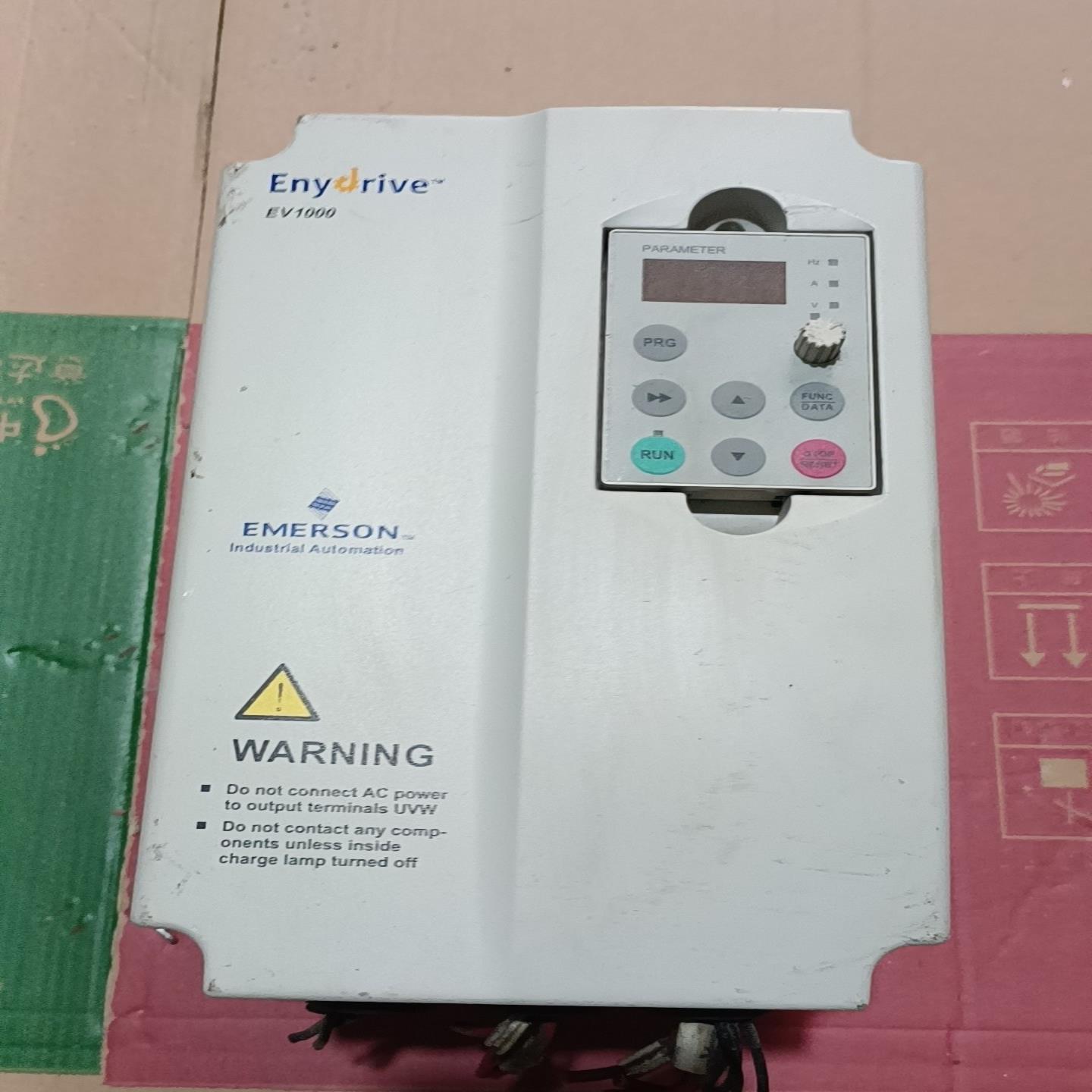 艾默生变频器3，7KW刚拆机成色如图完好无损功能包好--议价商品