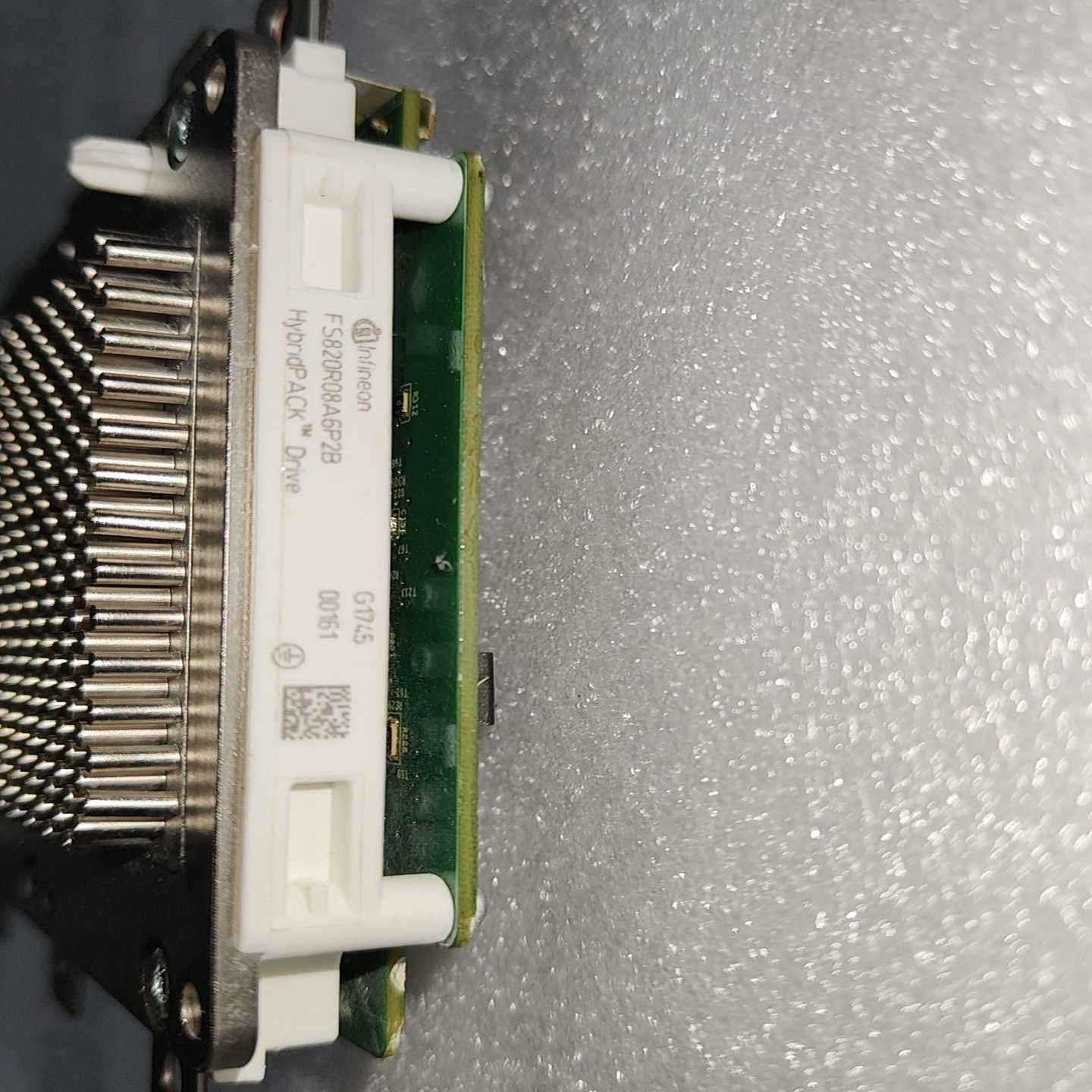 模块FS820R08A6P2LB。实物图拍摄。（地坛设备）