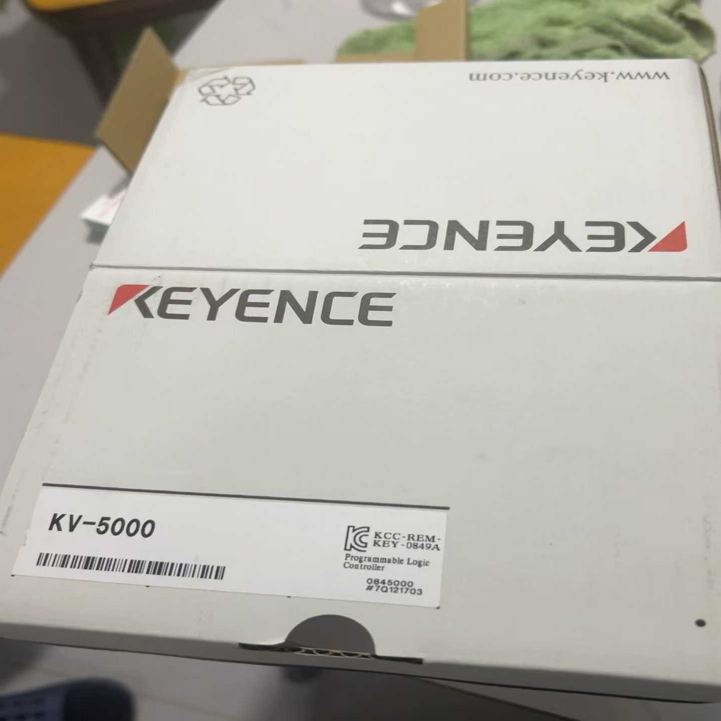 基恩士KEYENCEKV-5000PLC控制器，全新原装--议价商品