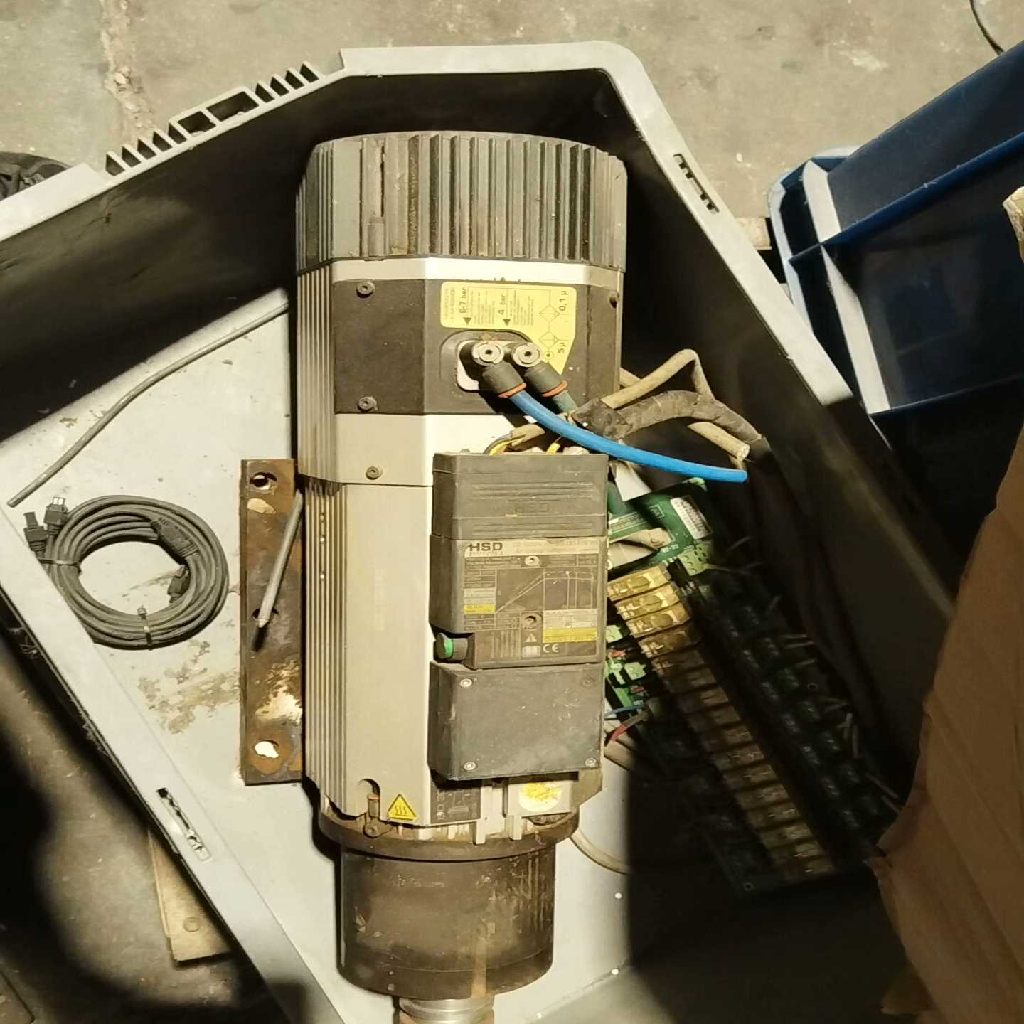 询价HSD风冷主轴电机，9KW功率，380V电压，最高转速240