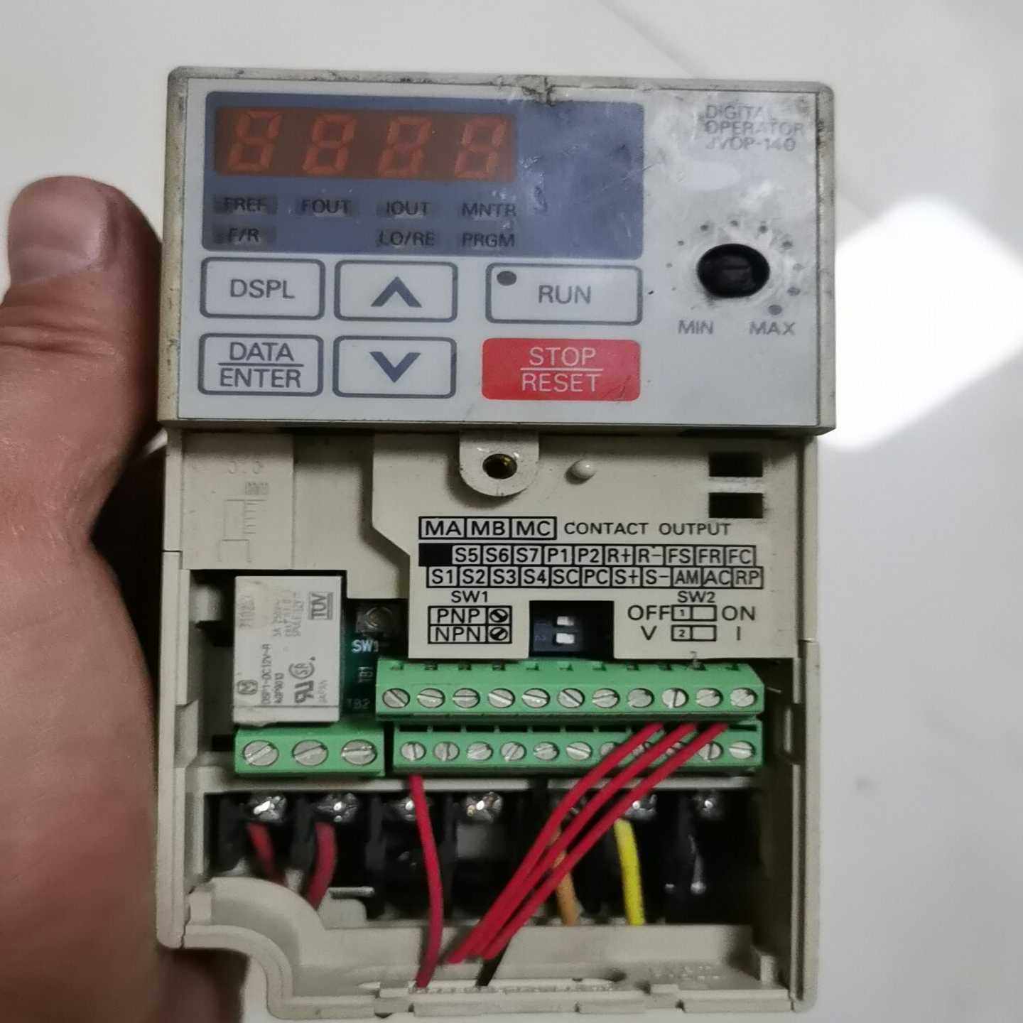 现场3g3MV-A2002.功能正常，成色见图询价