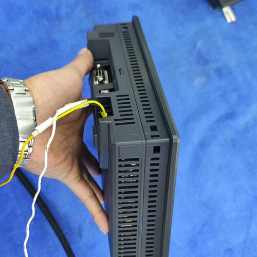 询价/VT3V7基恩士触摸屏一台带网口的那款活机件功