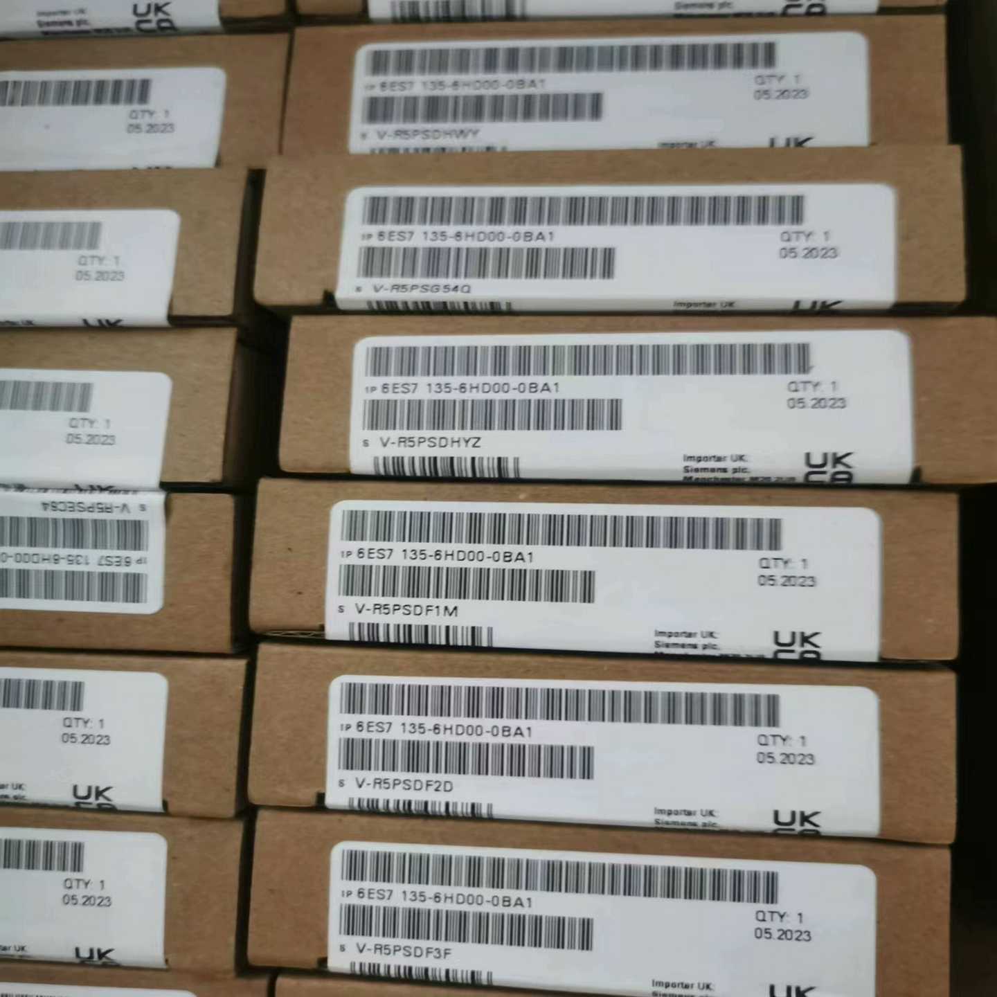 6ES7135-6HD00-0BA1，6ES7 135-6H~询价