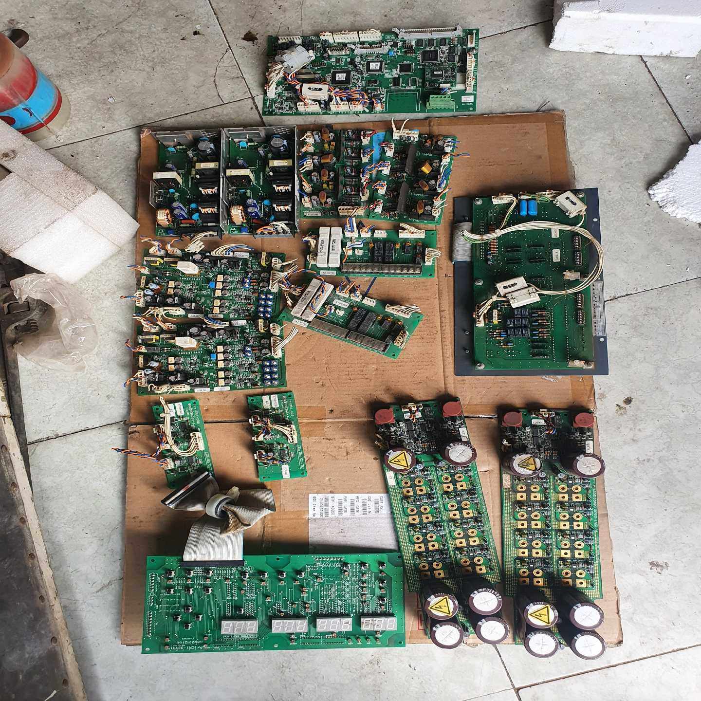 询价安川机器人焊机主板日立安川机器人焊机日立焊机拆的，型号自