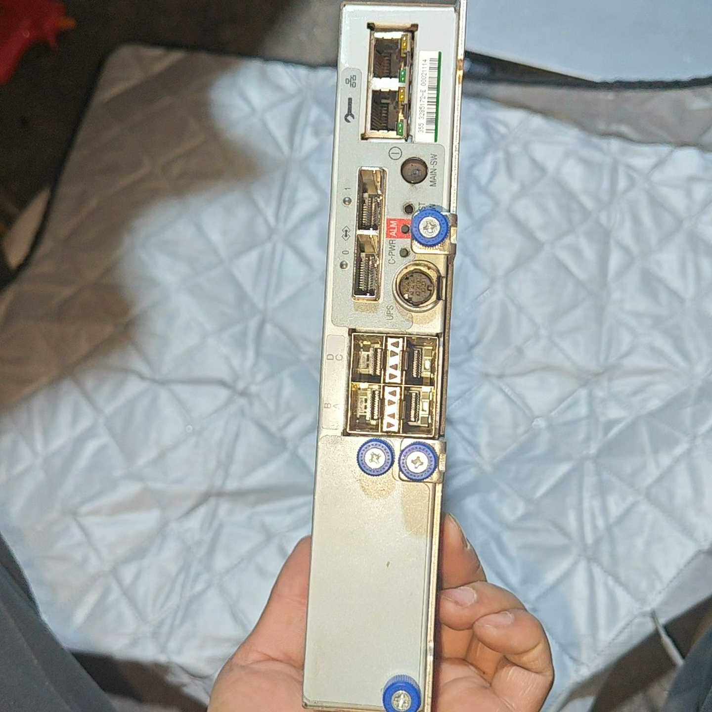 询价~3285172-EHDS HUS130 存储 Control