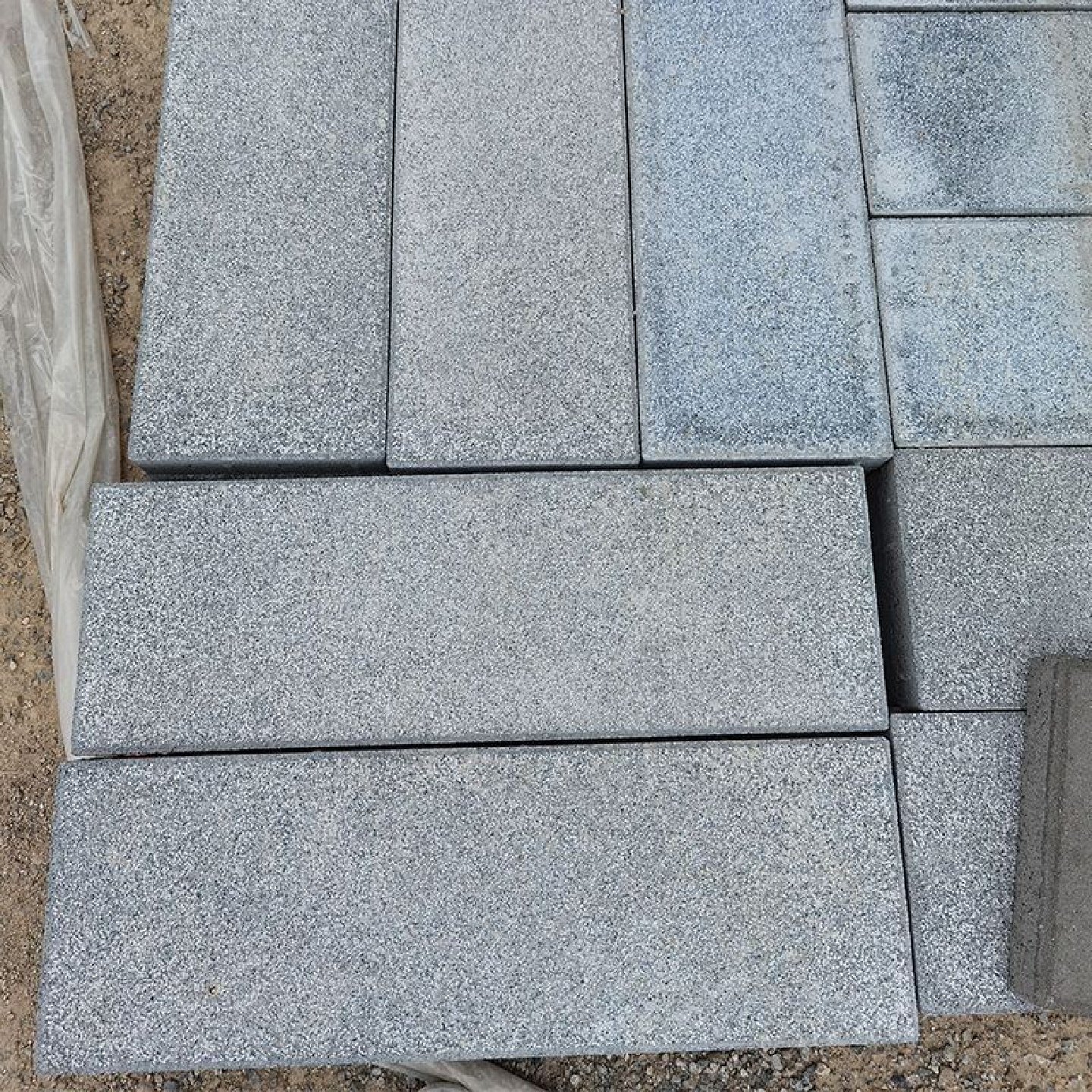 水泥透水砖环保彩砖人行道步道路面地砖仿石PC广场砖水泥面包砖,基础建材,镀锌管,淘宝优惠券,粉丝福利购,淘宝优惠卷