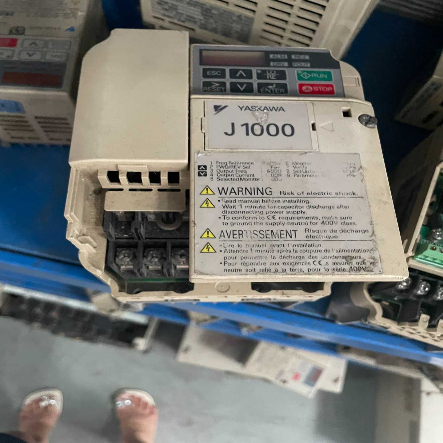 安川J1000变频器CIMR-JT2A0012BAA 测试好（砌墙设备）