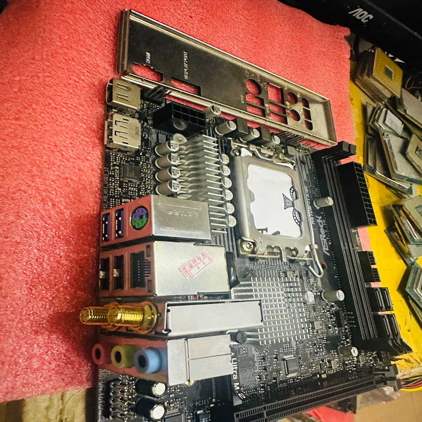 议价华擎H610Mitx/ac拆机测试正常！跟挡板成色一般