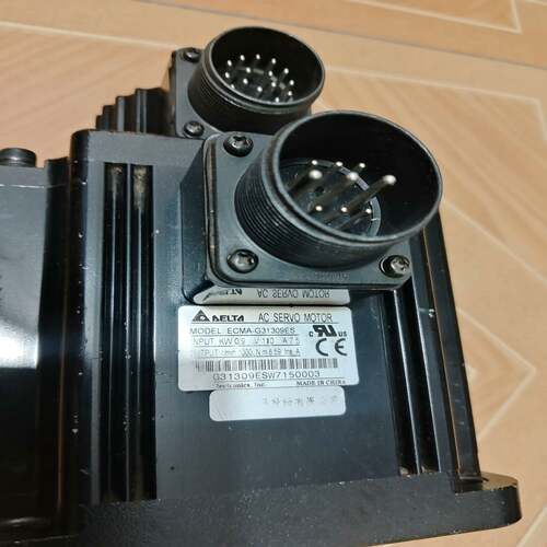 咨询-0.9kw台达伺服电机ECMA-G31309ES，功能正常，