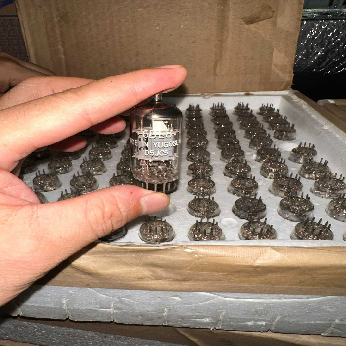 南斯拉夫6BL8电子管带暗码，代换E80CF   ECF【白零商行】