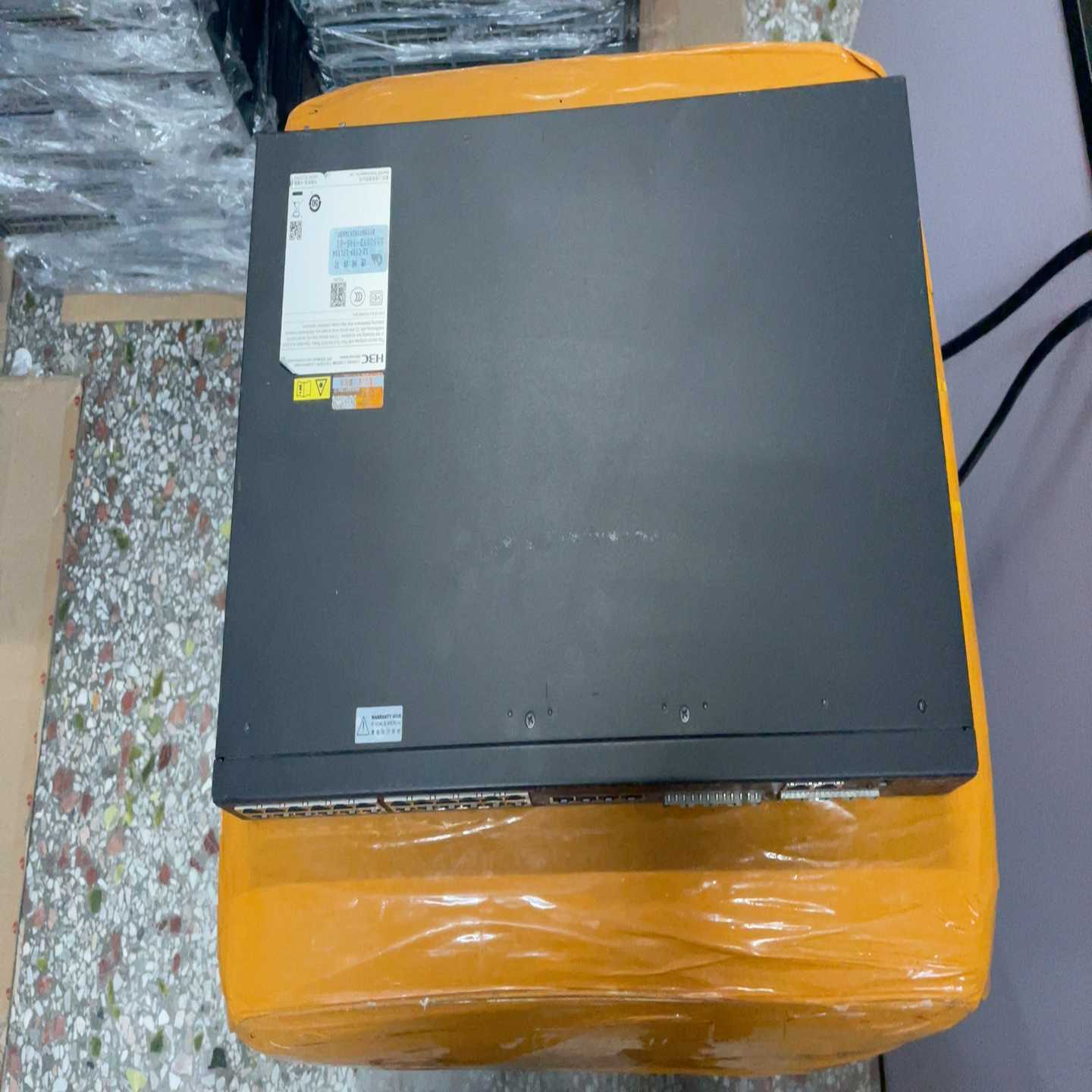 华三S5500V2-34S-EI交换机一台28千兆电口十-议价