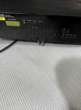 询价~轻微使用痕迹的Asten LE-DS108VG VGA交叉矩