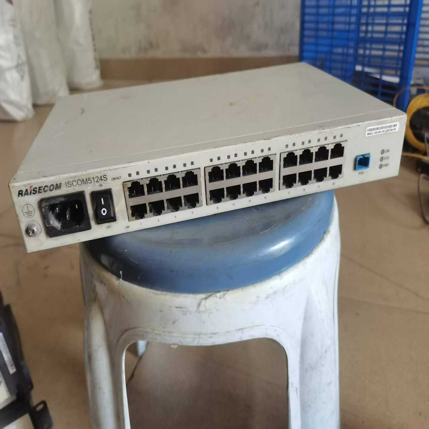 【包邮】瑞斯康达ISCOM5124S电源，成色如图所示，质量--议价商品