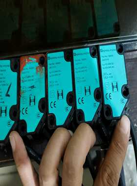 询价倍加福光电开关。LA31/115，186505有4个。LA3