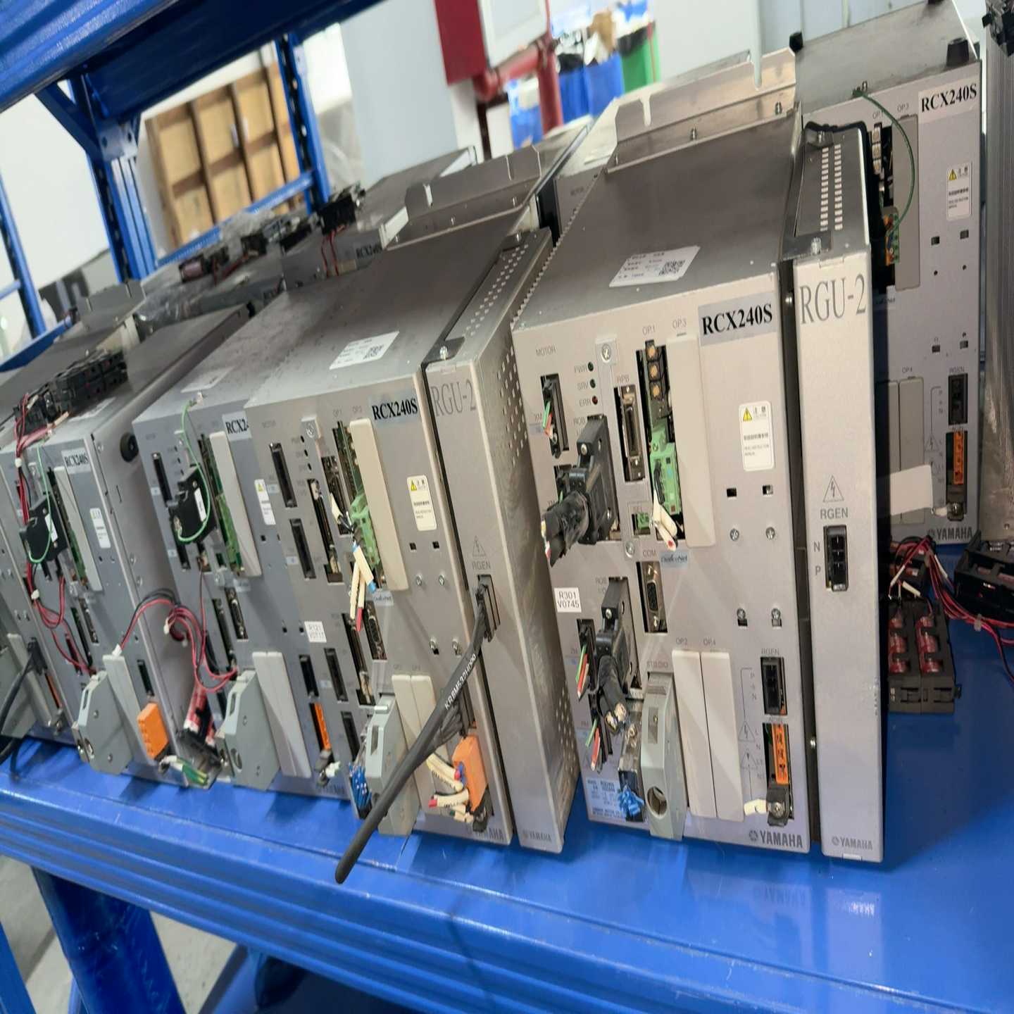 询价~YAMAHA RCX240S 4轴机器人控制器，不错，有