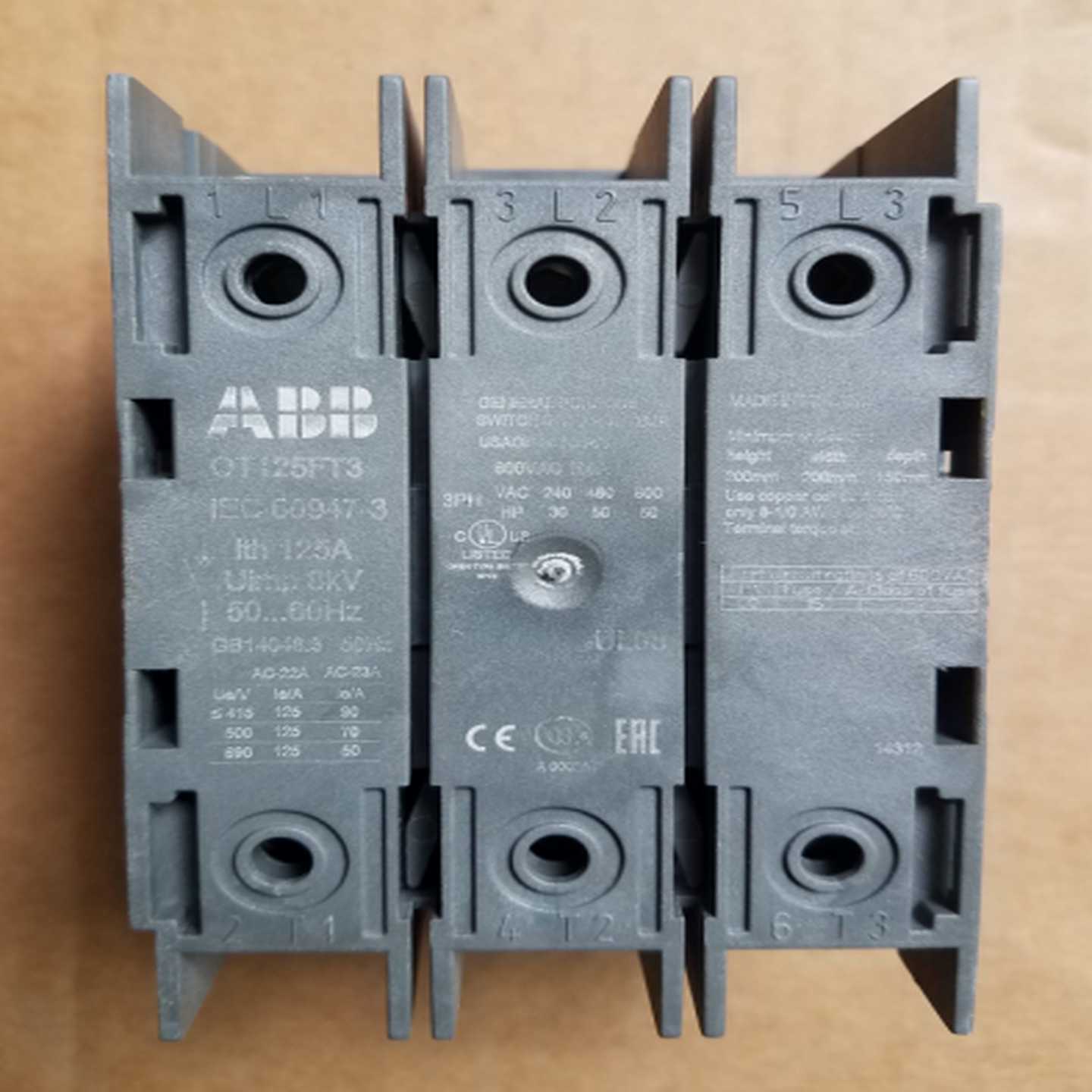 配件原装ABB隔离开关 OT125FT3  3P 125A议价