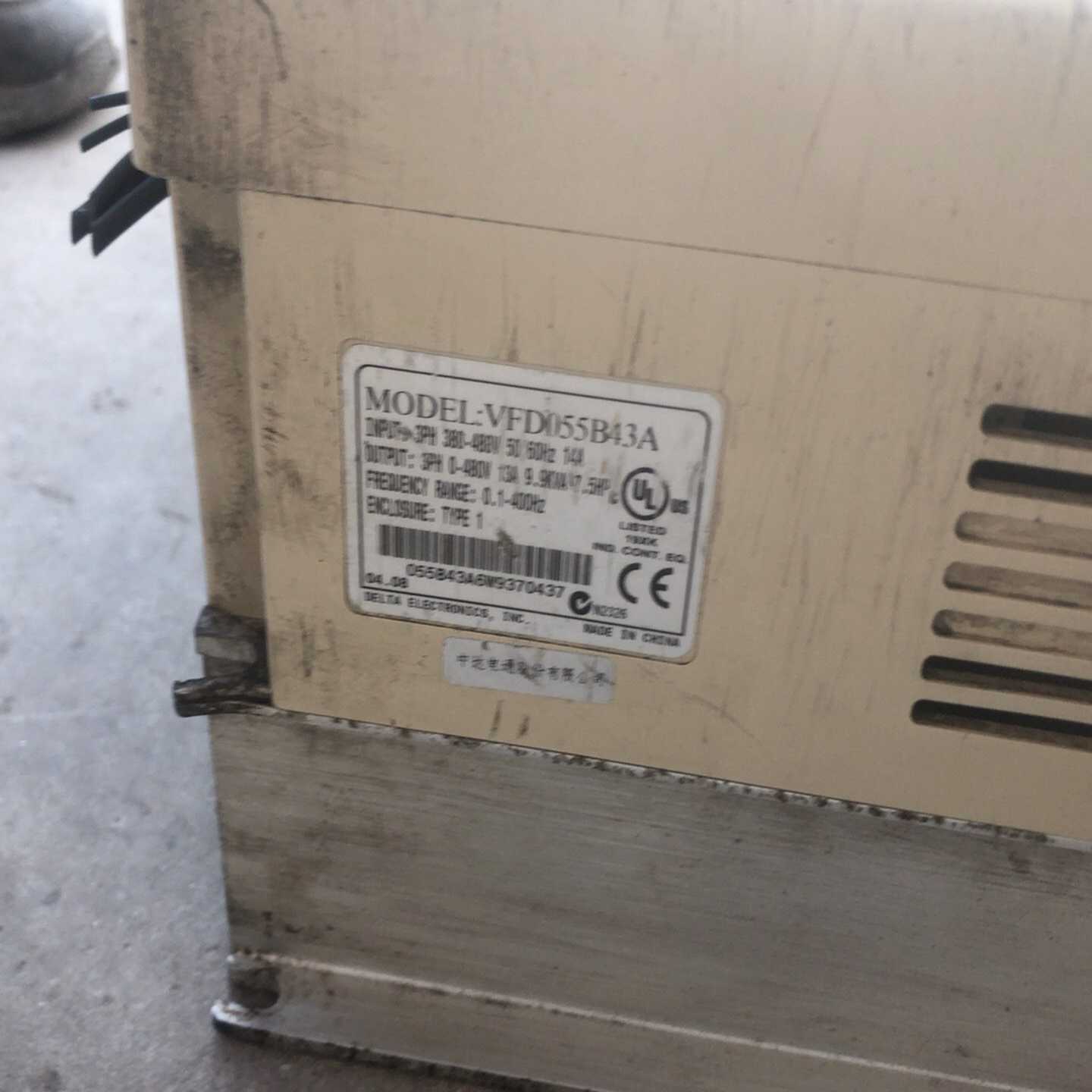 VFD055B43A台达变频器成色如图诚心要的可询价