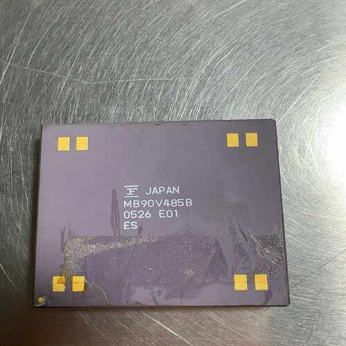 MB90V485B有一片旧货成色如图(亚飞商行）