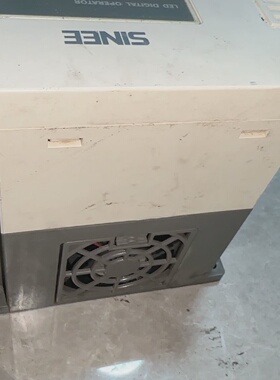 正弦变频器EM390B2R2G3R0P3B380v