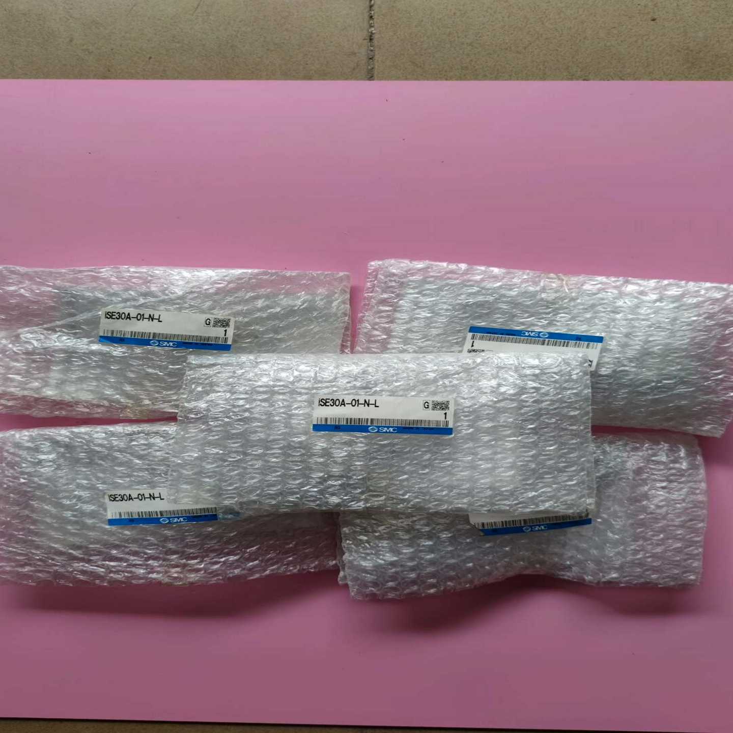 SMC压力开关ISE30A-01-N-L，4个，全新原装未拆