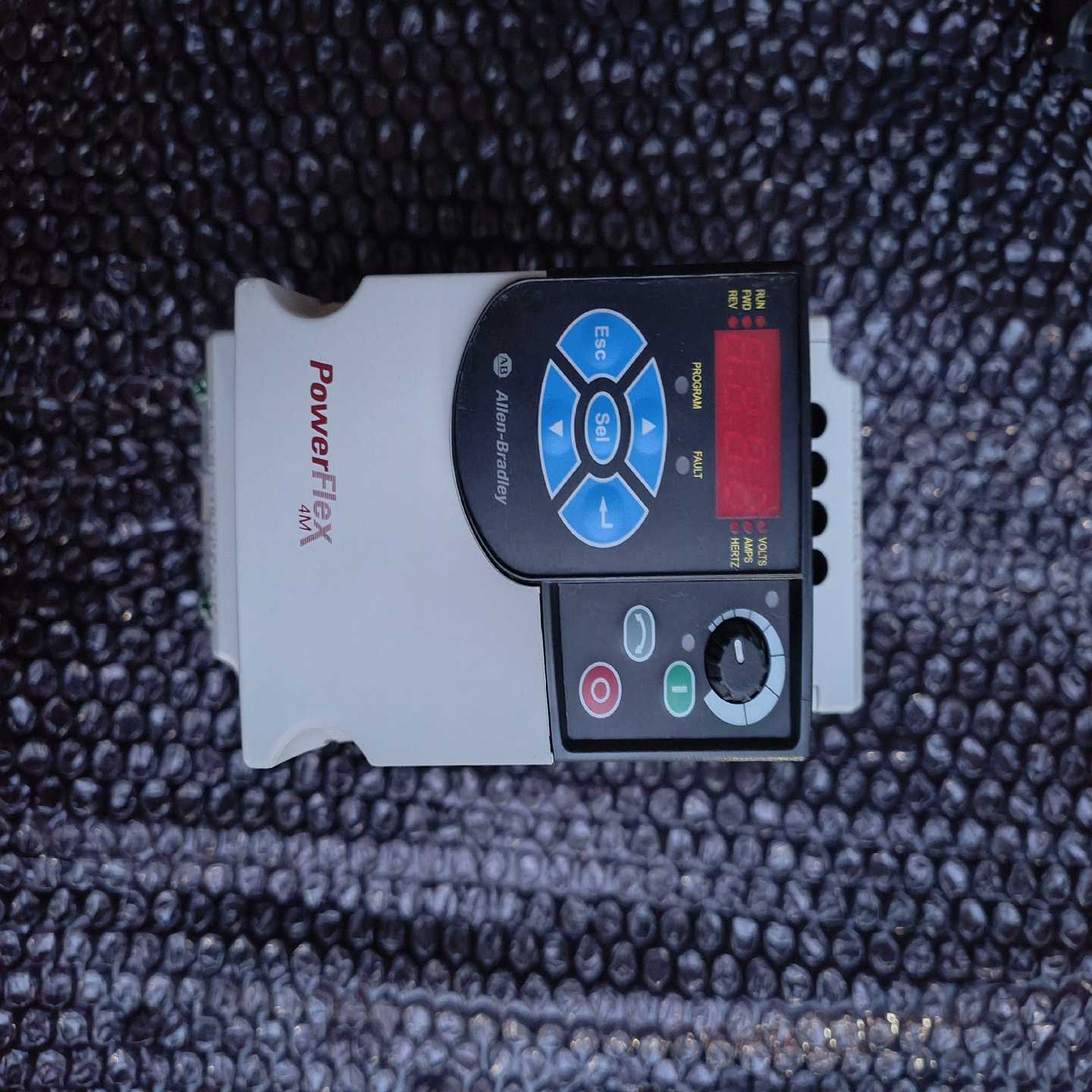 ab罗克韦尔22f-d4p2n103变频器，成色如图[浩蓉商户]