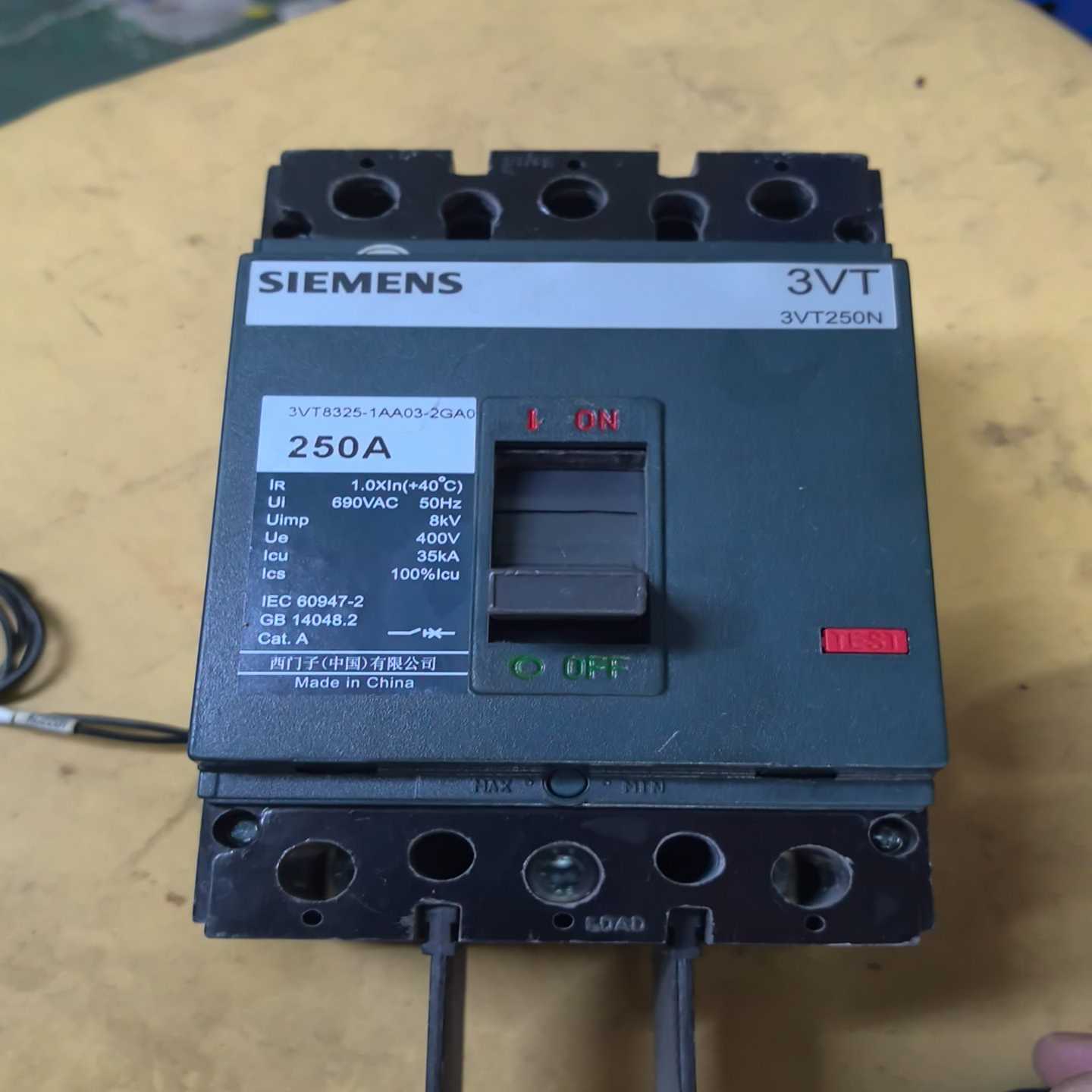 西门子3vT8325-1AA03-0GA0，3P250A，