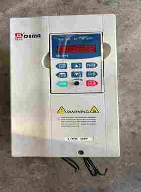 【议价】德玛变频器3.7KW380V型号MDA0003D743A拆