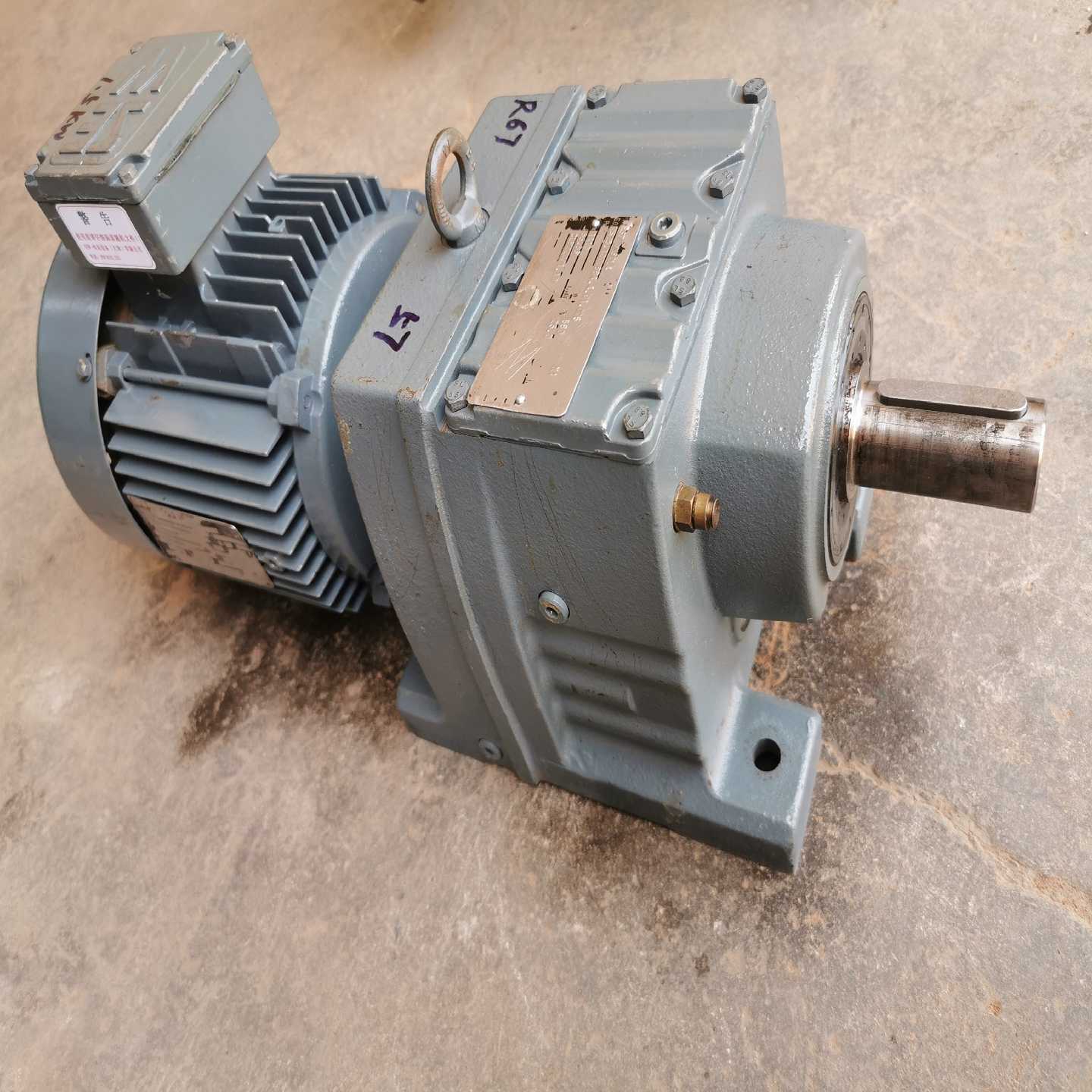德国赛威减速机R67DM90L4安装方式M1速比1:-议价