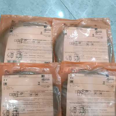 全新易福门传感器O6E204数量4只，单价320元/--议价商品