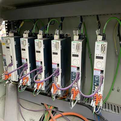 施耐德ATV32系列变频器1.5Kwatv32hu15n4--议价商品