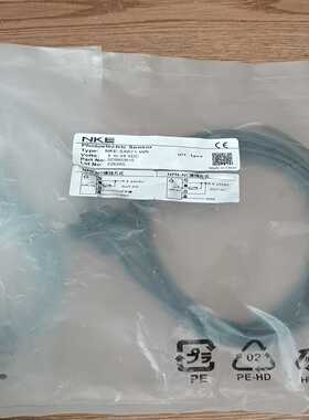 询价全新NKE-SX671-WR光电传感器，原装，现有两根。