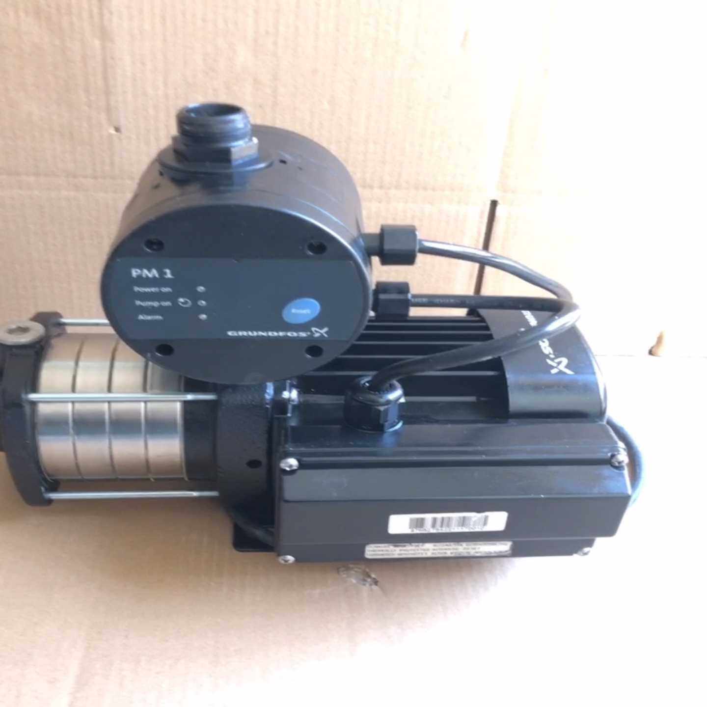 丹麦格兰富GRUNDFOS全自动增压水泵CMB3-5A-C--议价商品