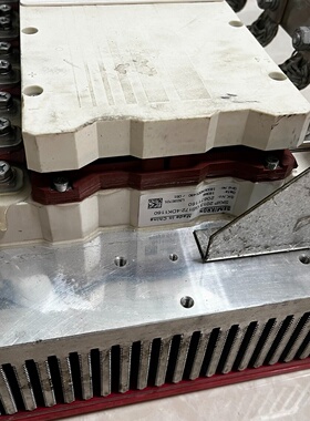 溢价-西门康模块型号SKIIP2013GB1724DK