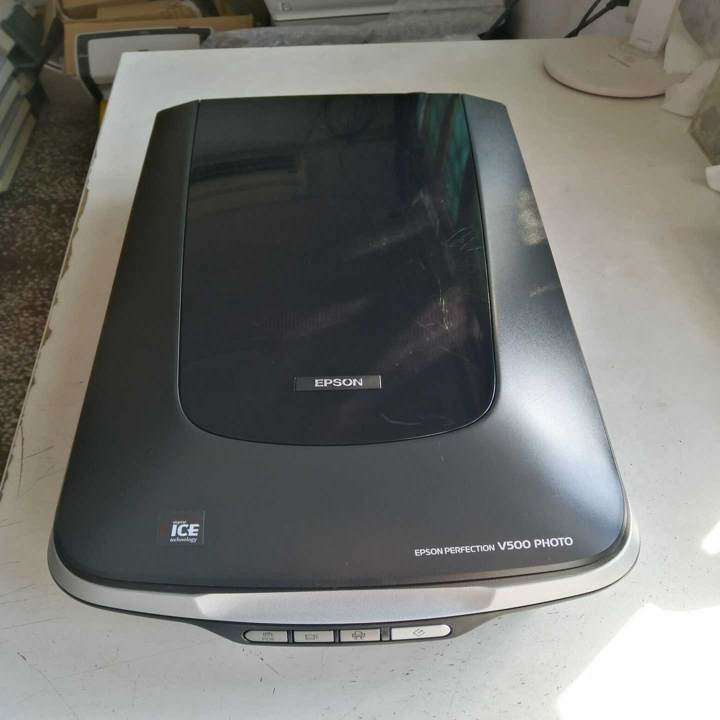 爱普生V500扫描仪，专业影像图片，底片(135和120)扫--议价商品