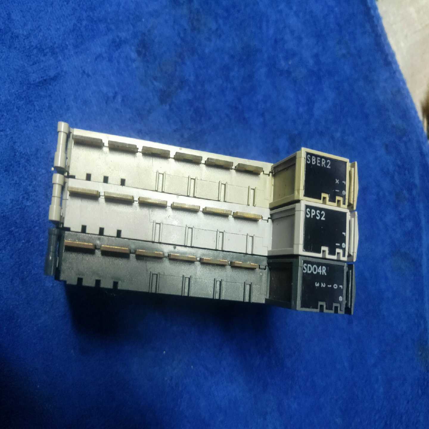 施耐德TM5SBER2TM5SPS2TM5SD04--议价商品