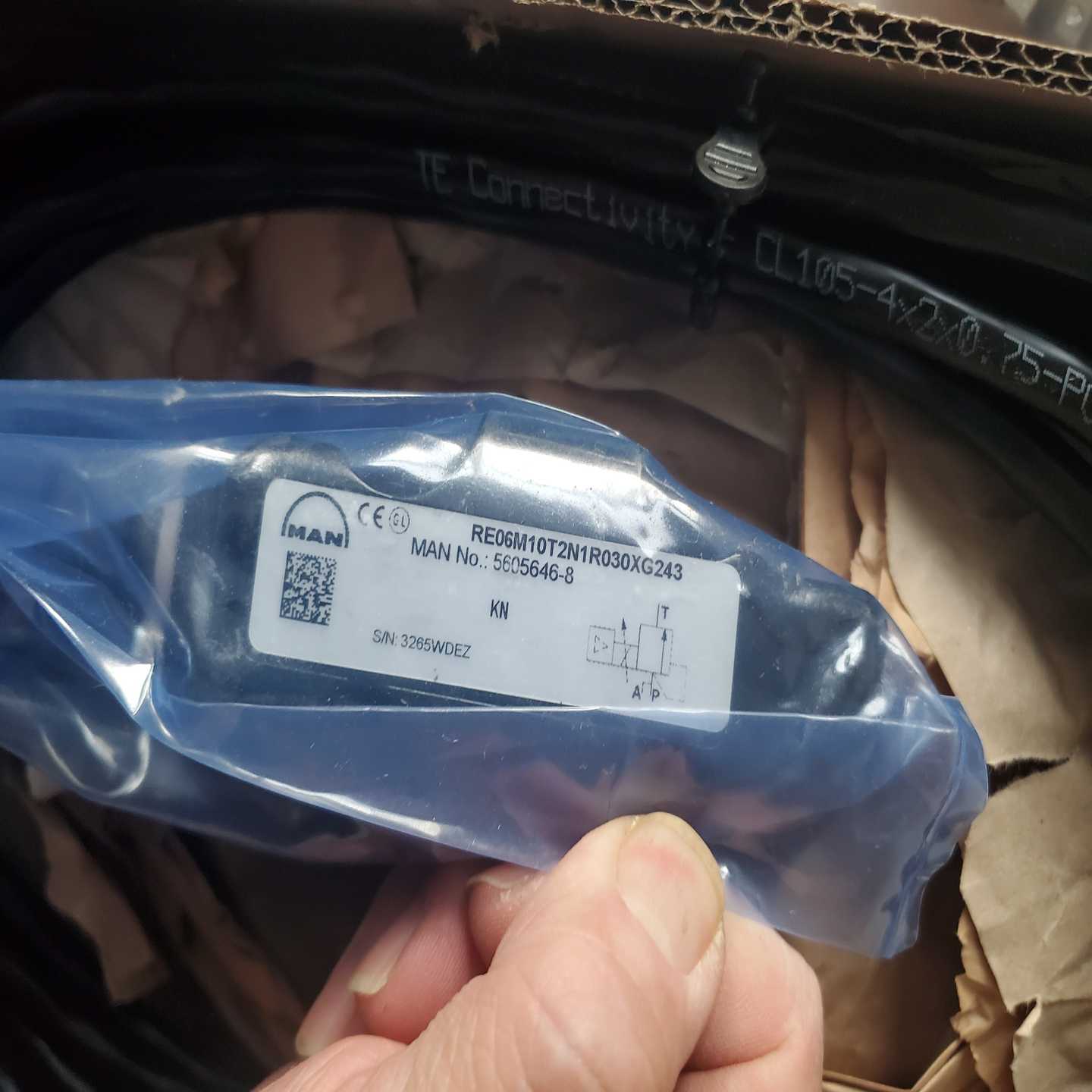 meb主机比例阀5605646，re06m10t2n1r0x（佳毅工控）