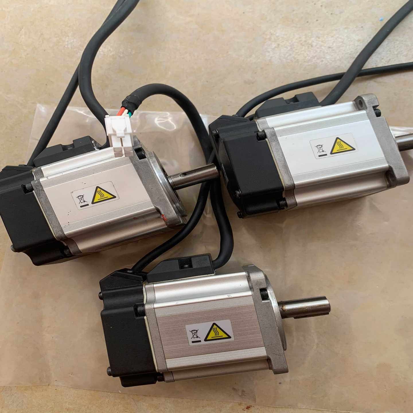 松下A6200w伺服电机MSMF022L1U2M、功能正