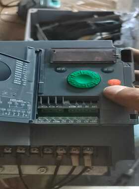 (重工机械)拆机施变频器5.5。V10554，5.