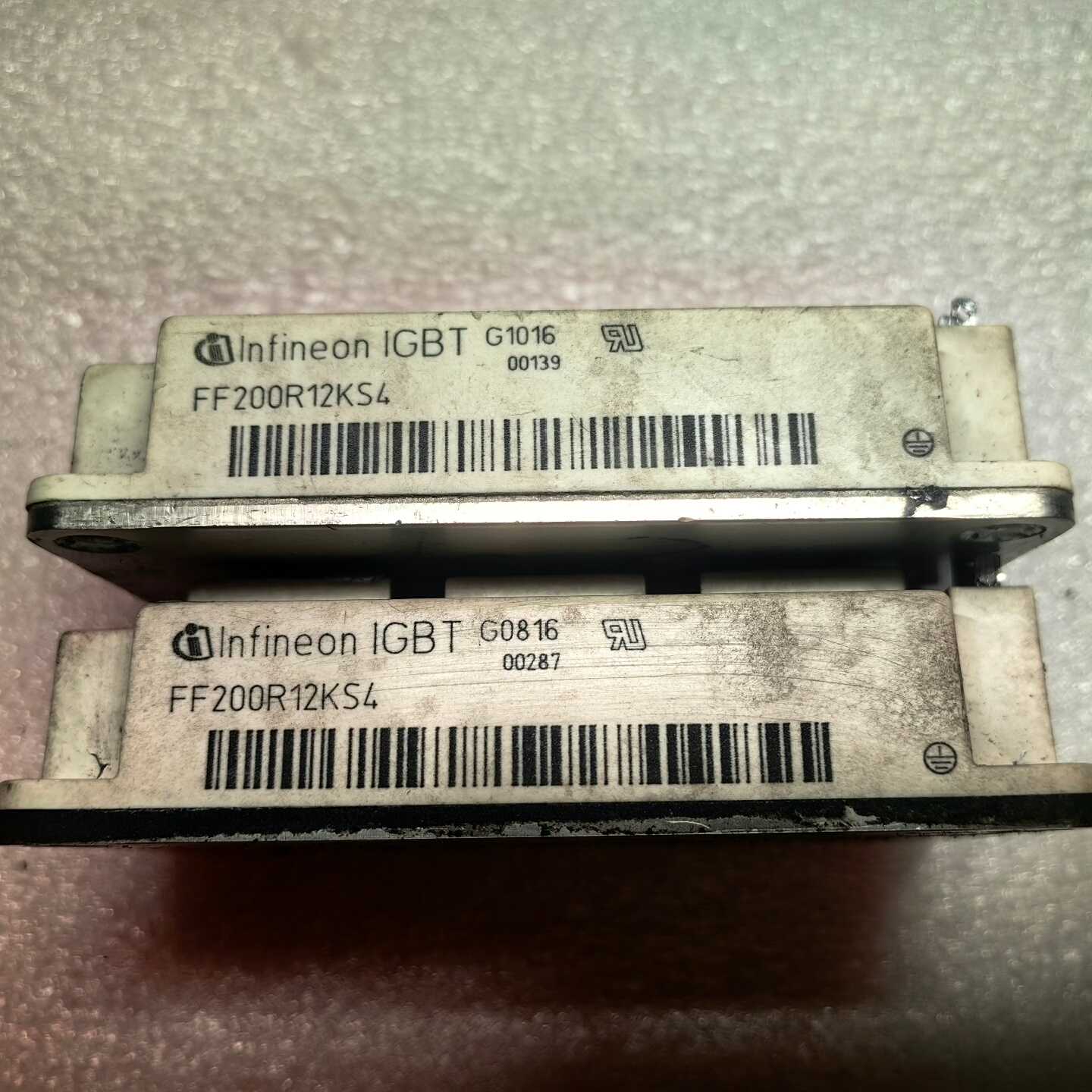 咨询-FF100R12KS4件，功能