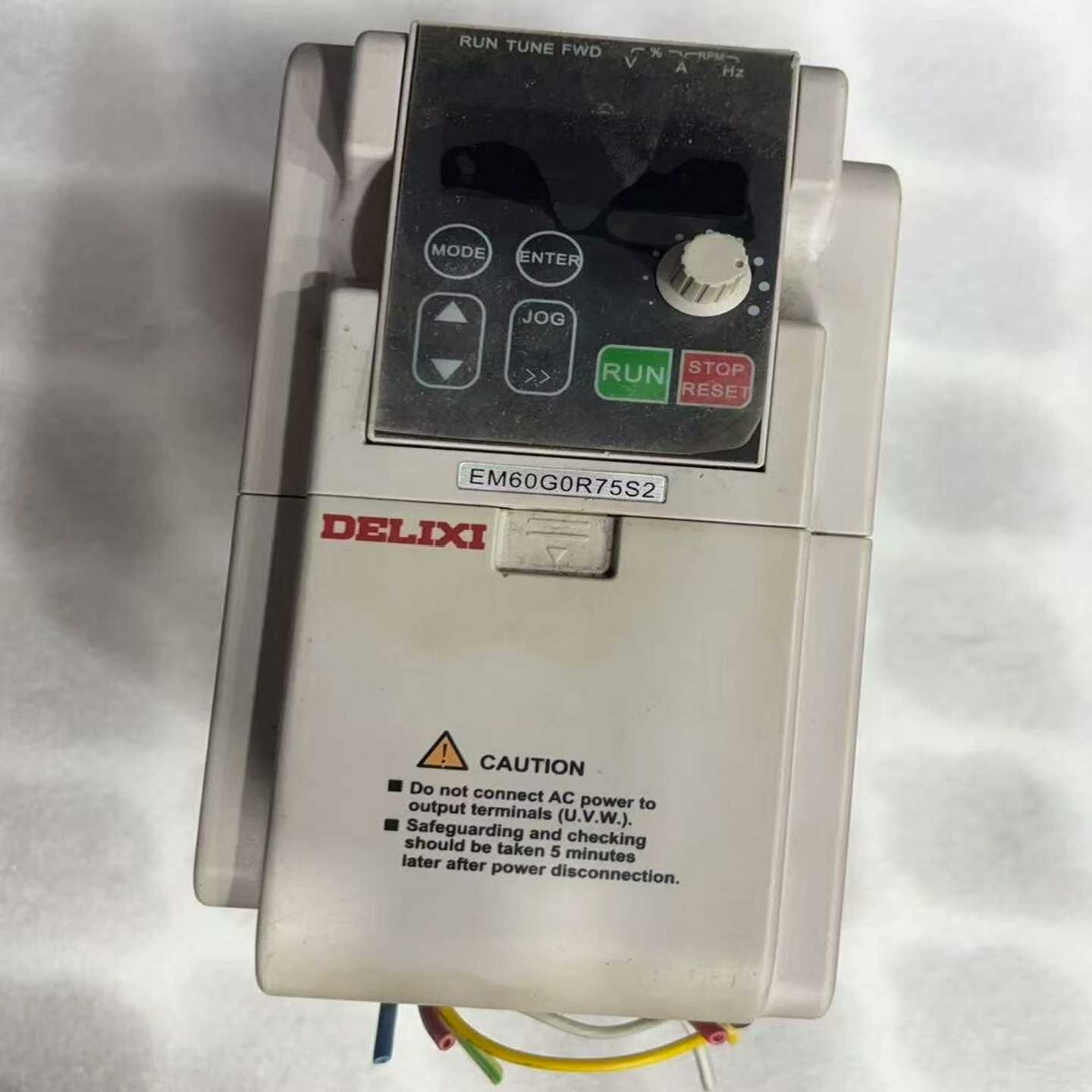 德力西变频器CDI-EM60G0R75S2(0.75kw)-议价