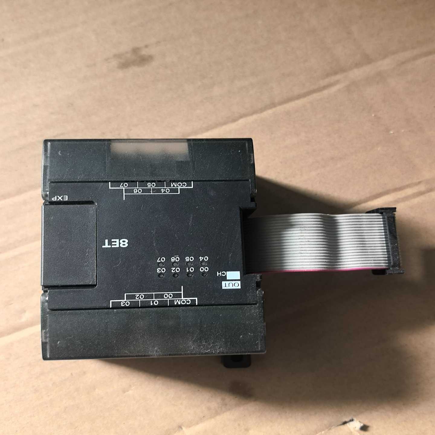 PLCCP1W-8ET一个，成色如图，功能正常，询价