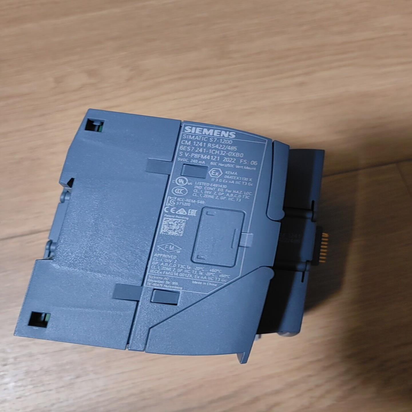 西门子6ES7241-1CH32-0XB0成色能充新没包--议价商品