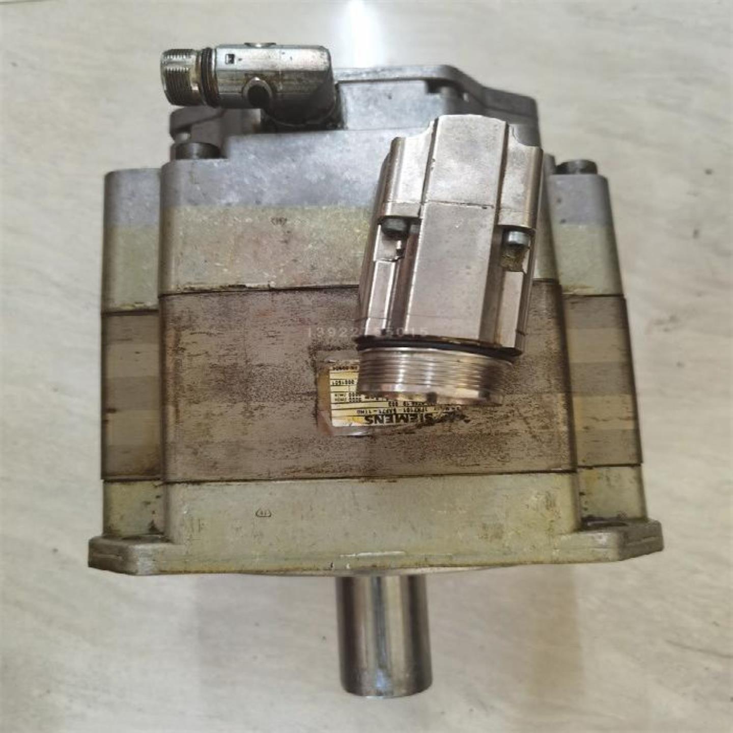 SIEMENS拆机伺服电机马达1FK7101-5AF71-1TH0 现货包好