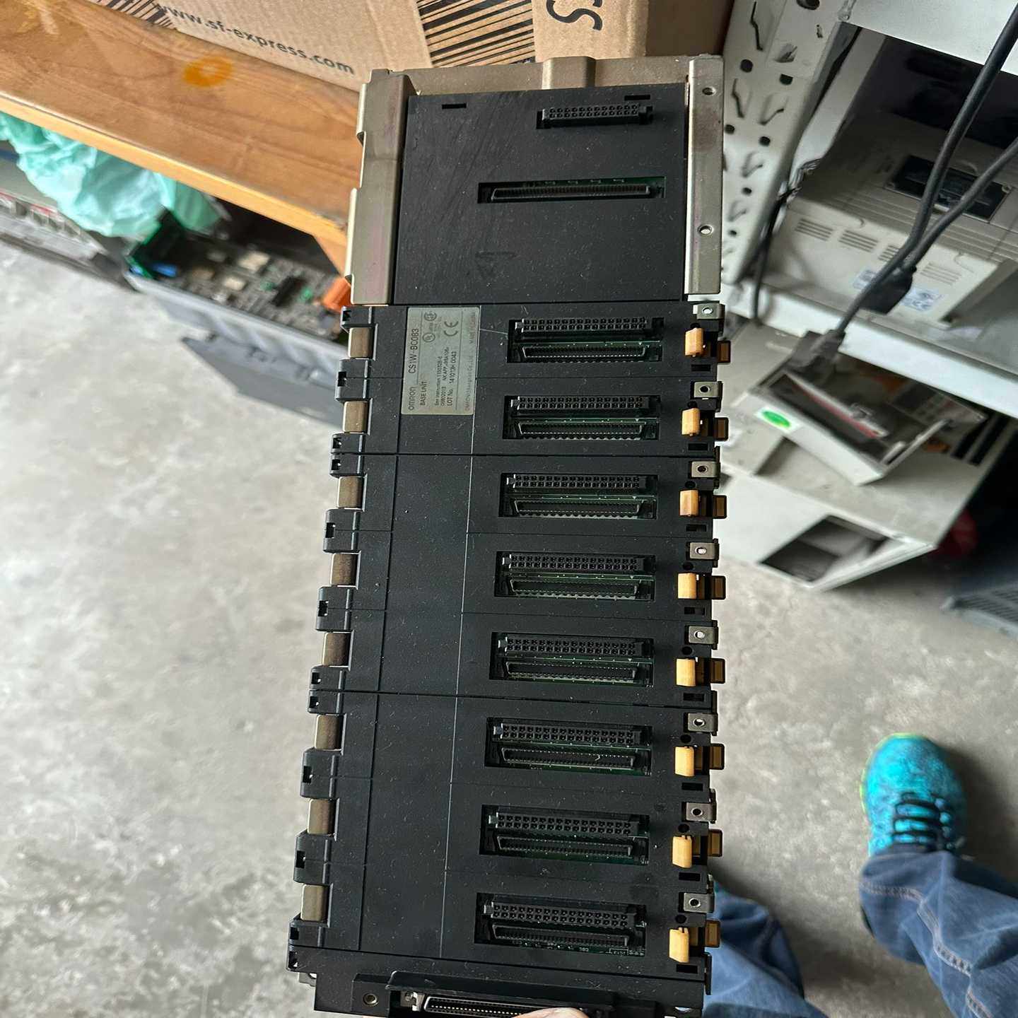 PLC底板CS1W-BC083BI083询价