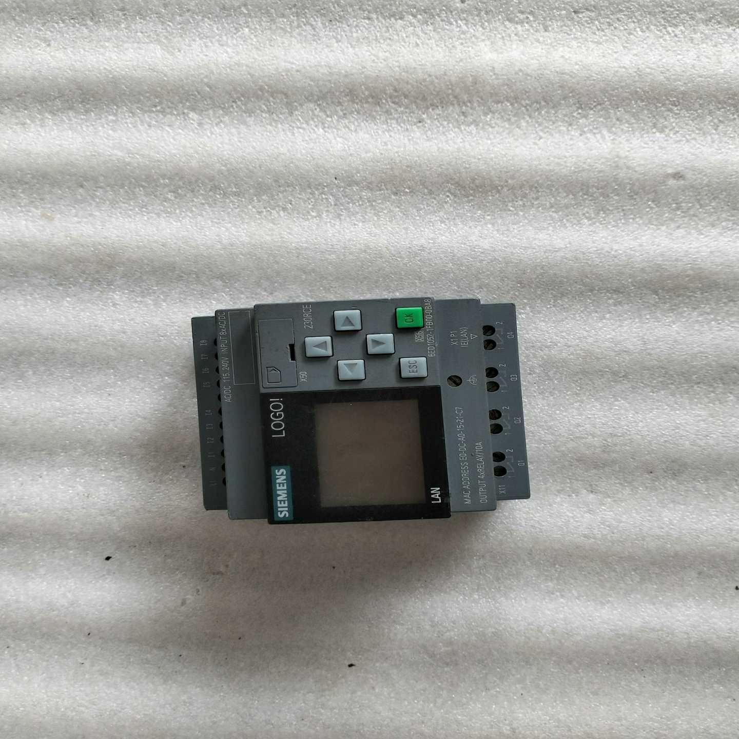 6ED1052-1FB00-0BA8成色如图所询价