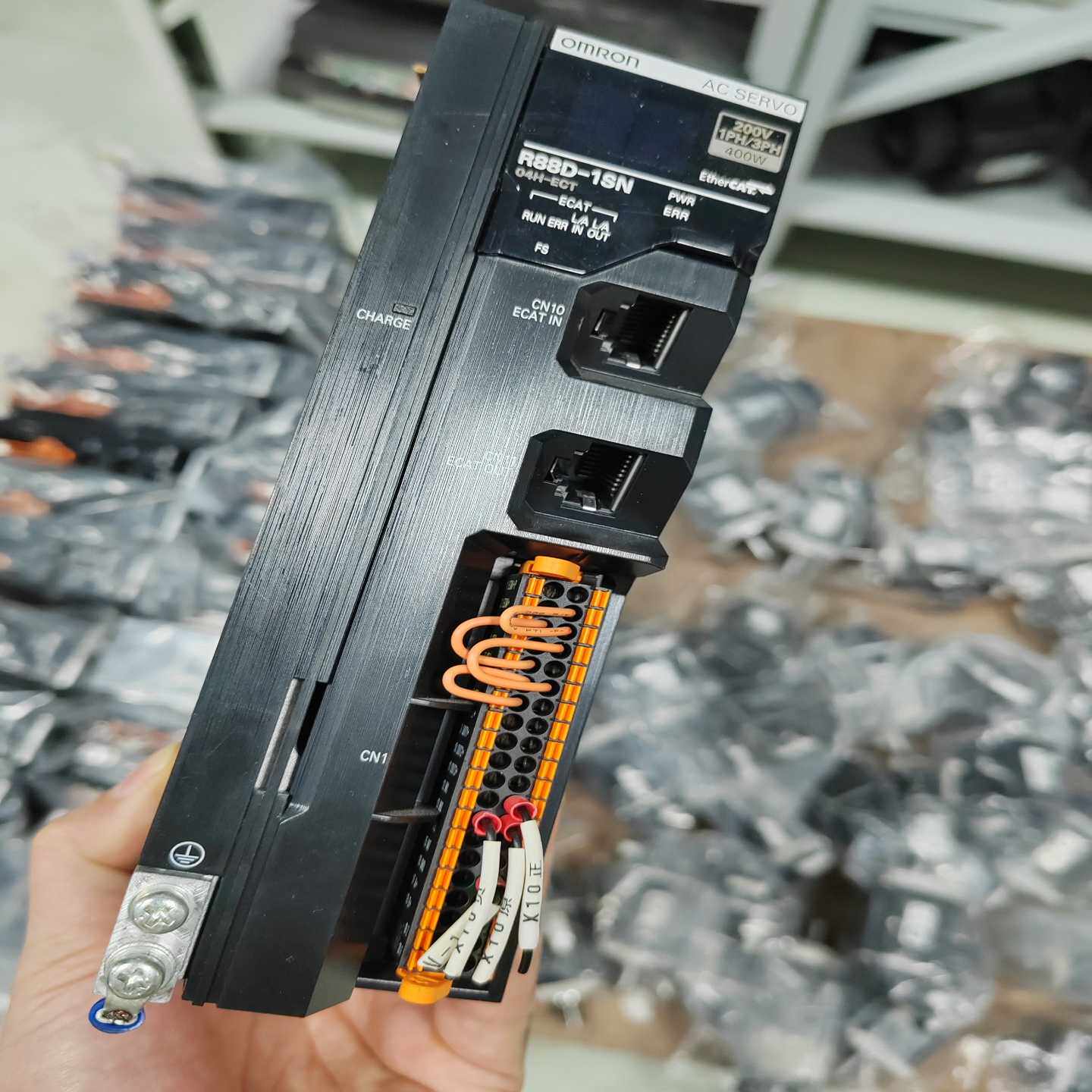 R88D-1SN04H-ECT，180，R88M-1M400