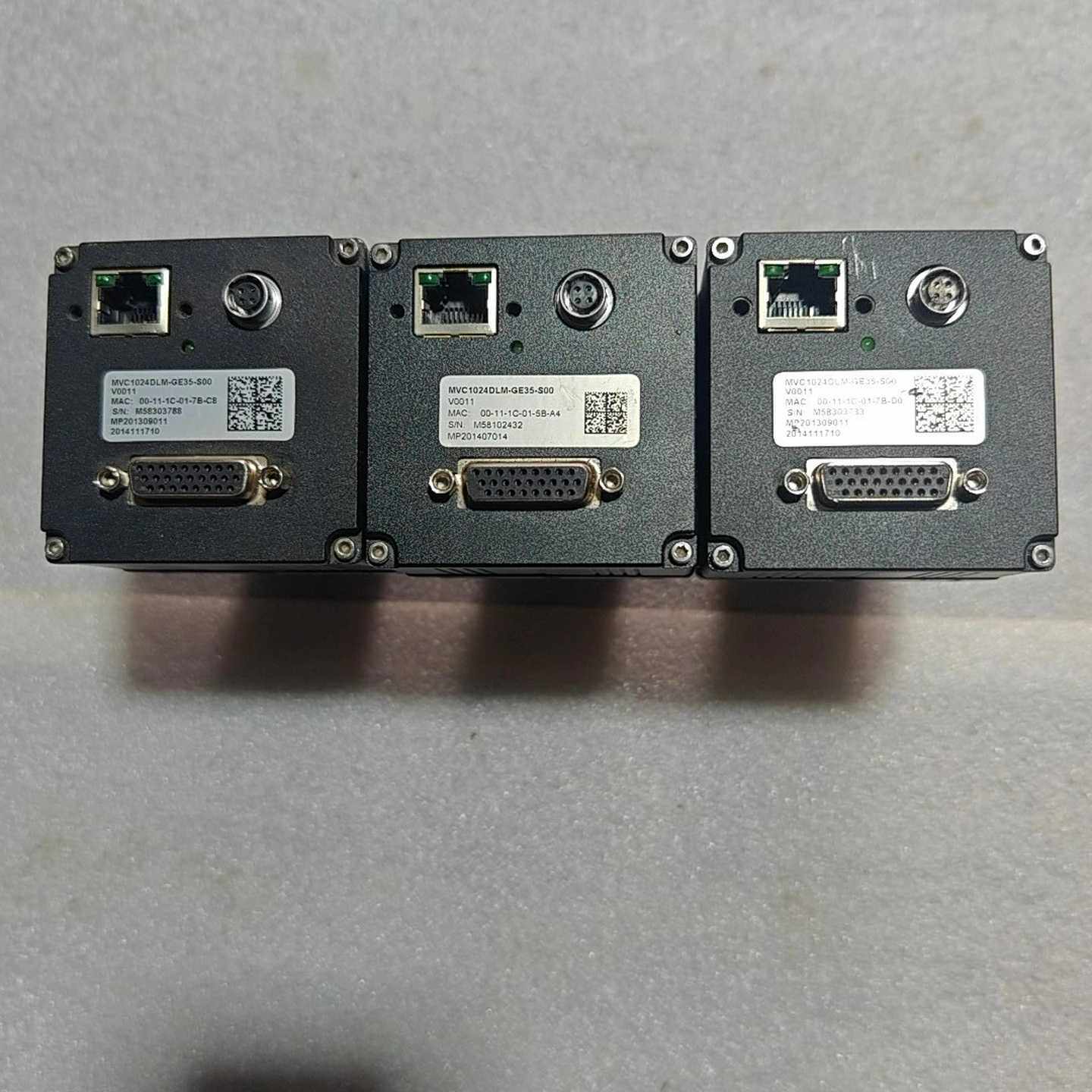 拆机三台微视工业相机，功能都是正常的，成色如图所示，特殊